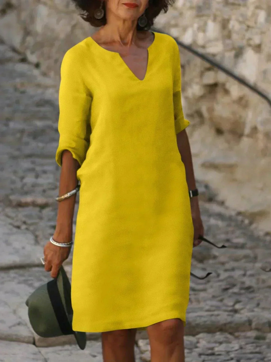 Molly | Elegant Dress with V-Neck